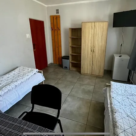 Hostel Relaks